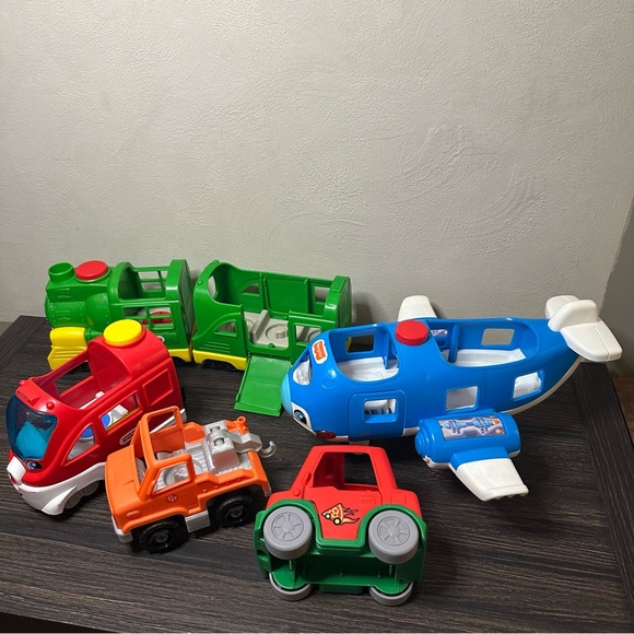 Little People Plane, Train & Automobile Lot - Picture 2 of 15